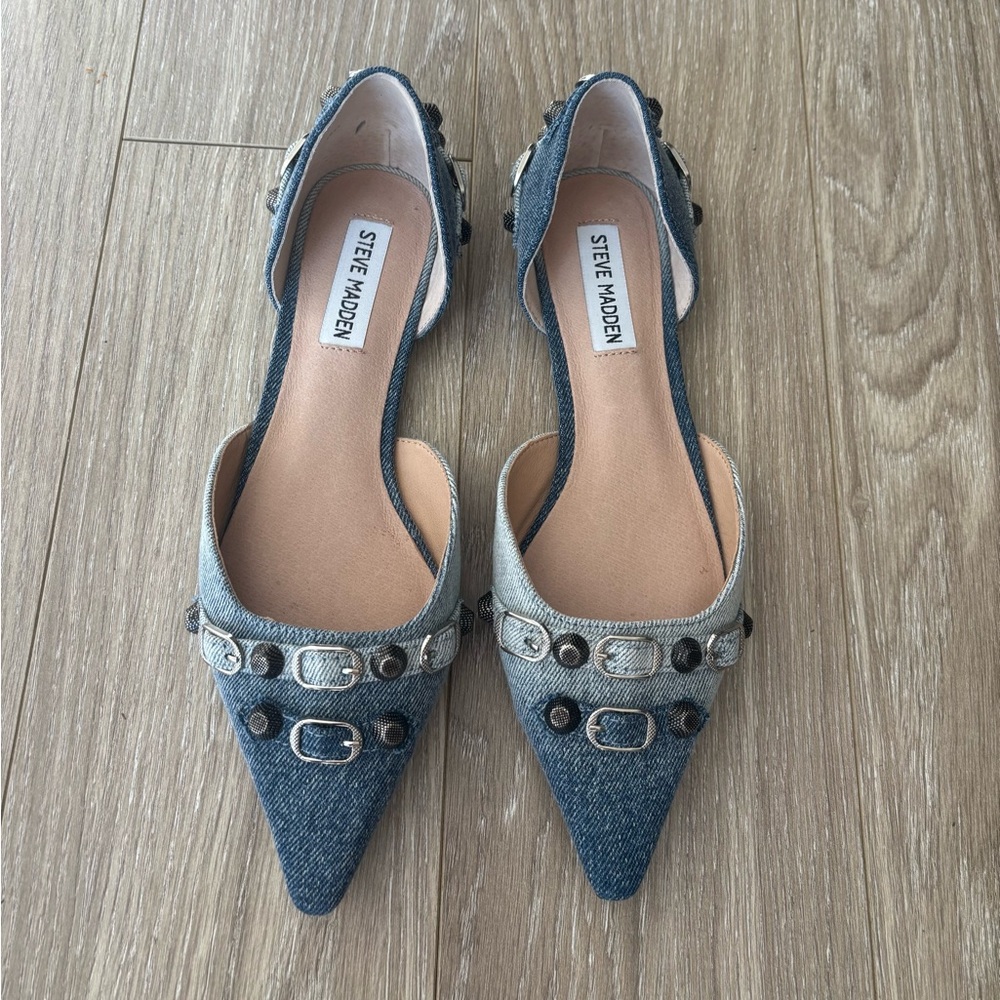 Steve Madden Blue Denim studded flats